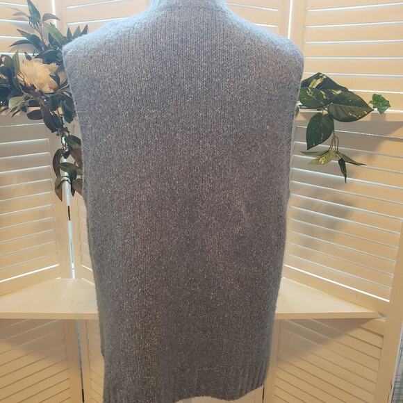 LL BEAN BLUE CABLEKNIT BUTTON DOWN SWEATER VEST SIZE XL - Picture 4 of 6